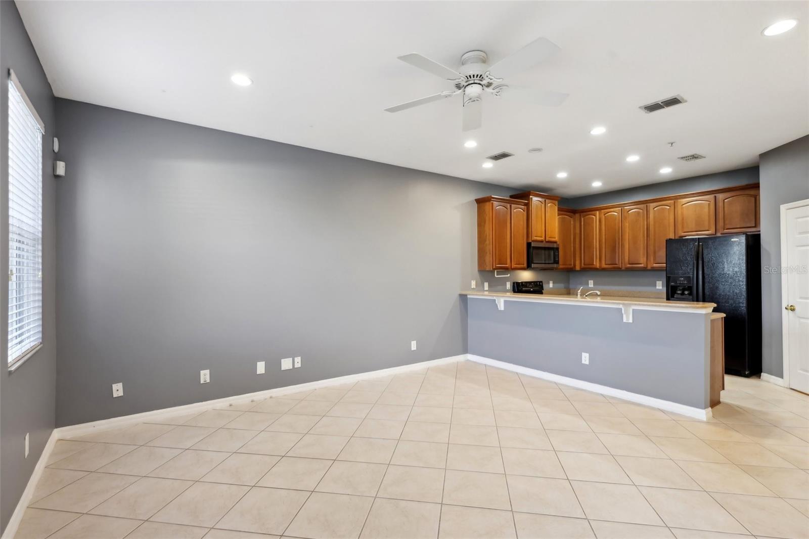 Image 9 of 48 For 585 Cruz Bay Circle