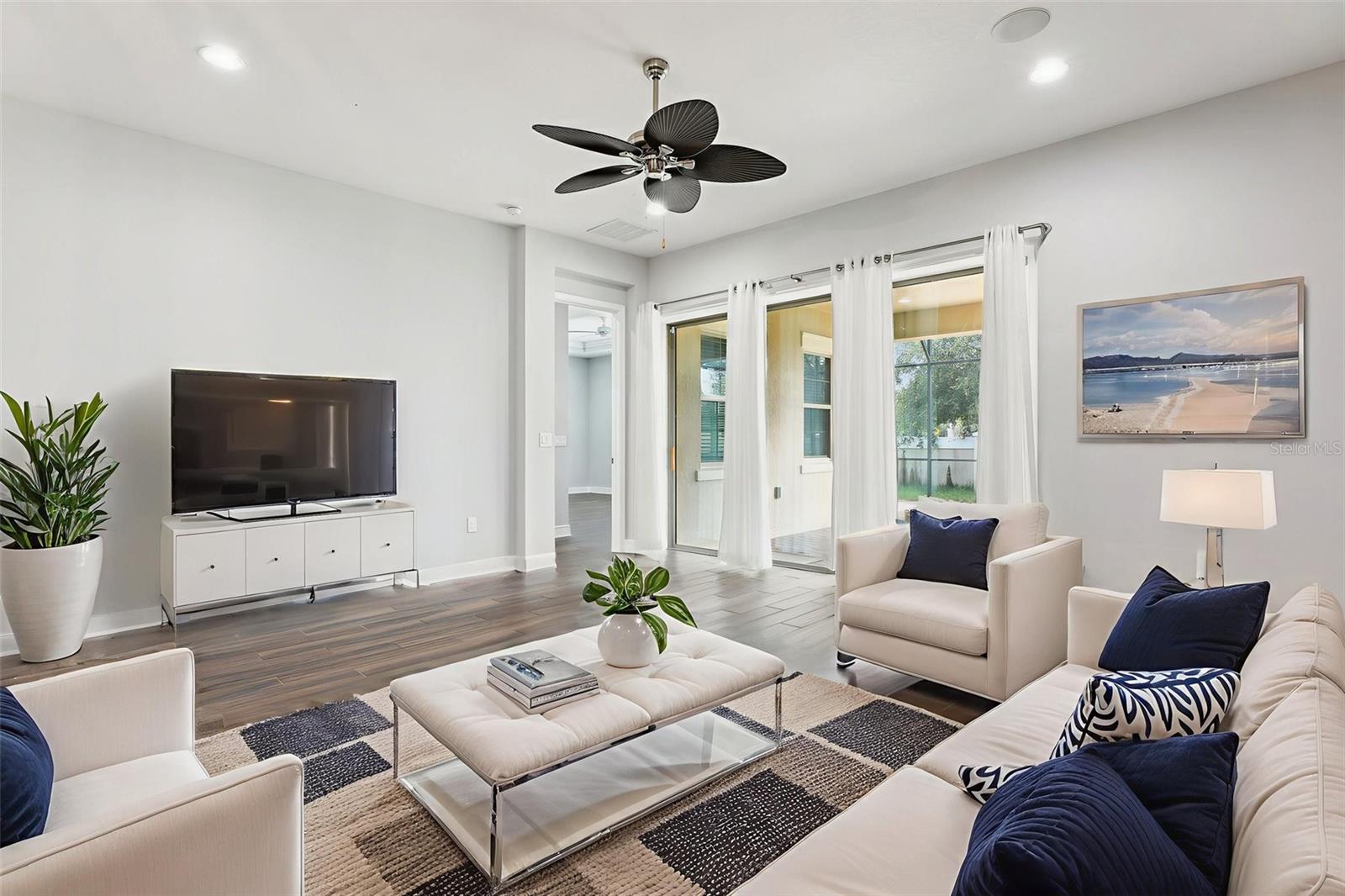 Image 11 of 67 For 10203 Henbury Street