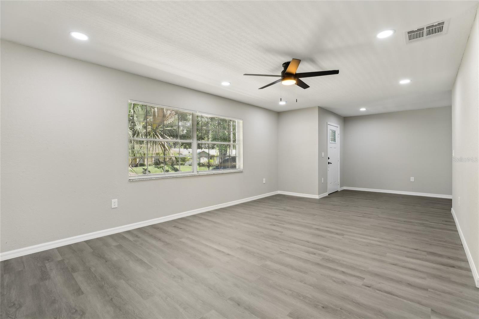 Image 11 of 40 For 641 Peachwood Drive