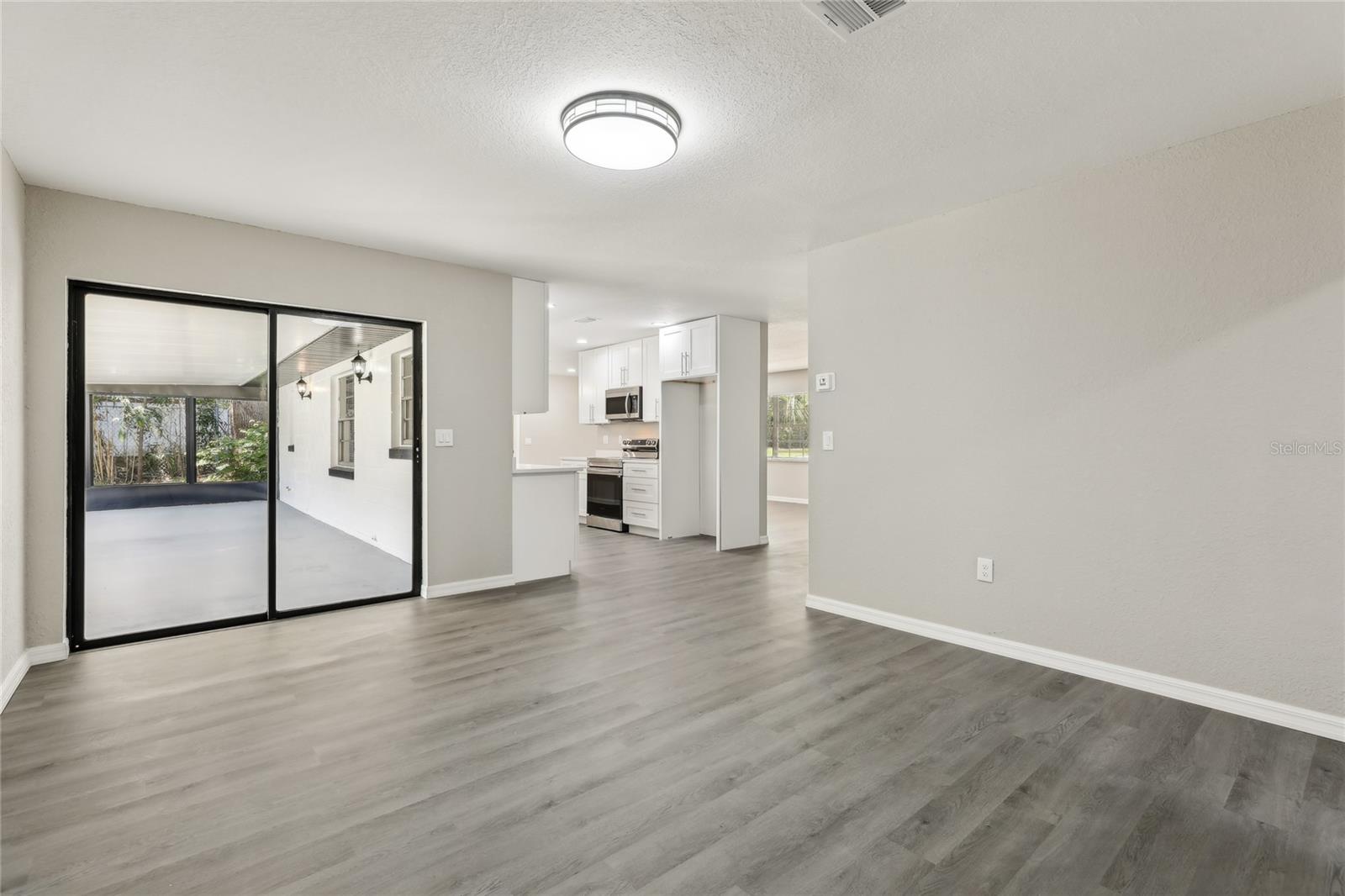 Image 13 of 40 For 641 Peachwood Drive
