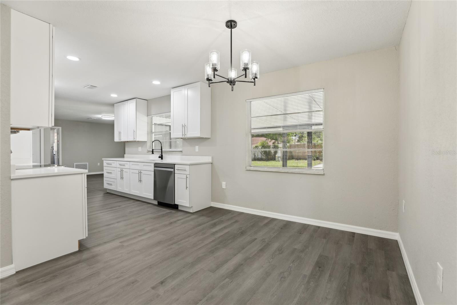Image 15 of 40 For 641 Peachwood Drive