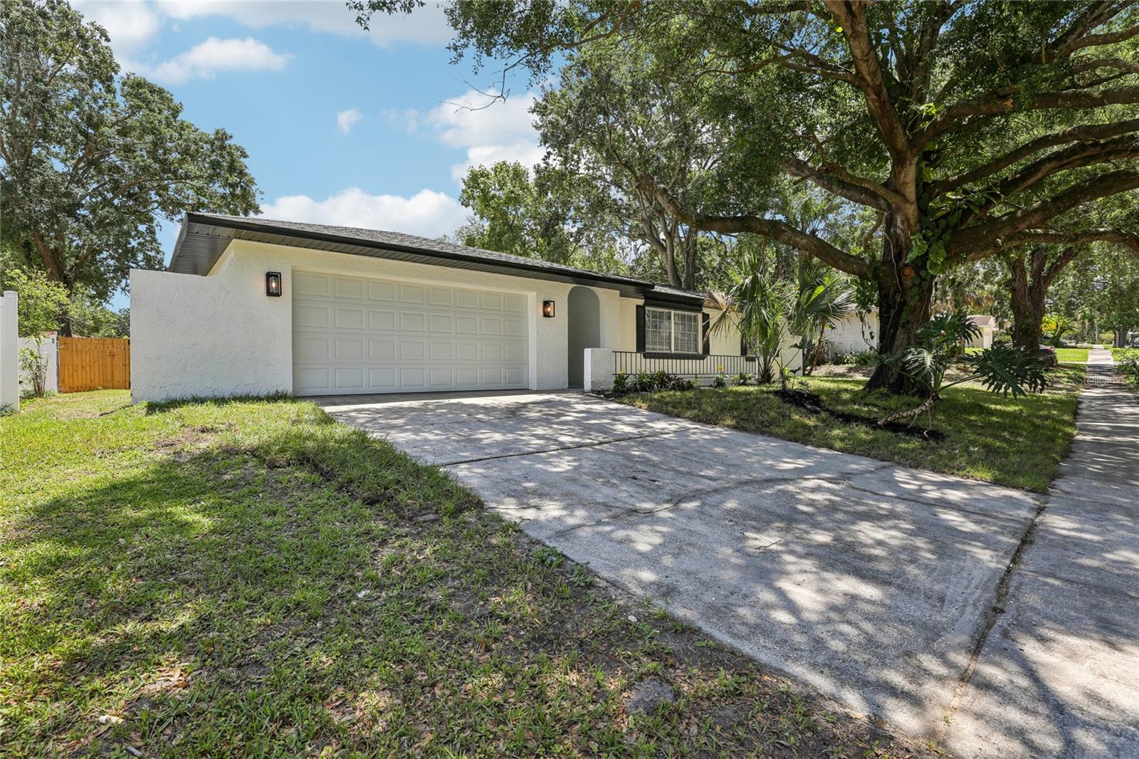 Image 3 of 40 For 641 Peachwood Drive