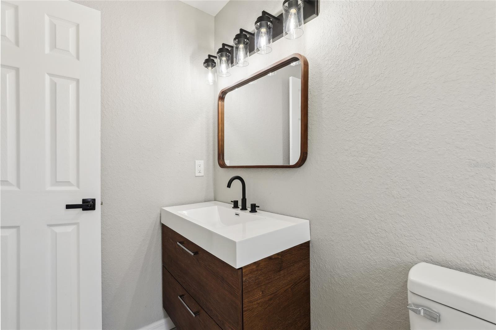 Image 33 of 40 For 641 Peachwood Drive