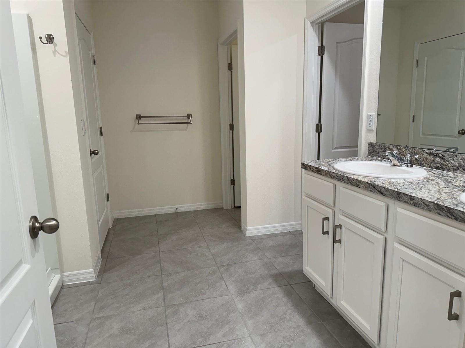 Image 29 of 56 For 715 Auburn Grove Court