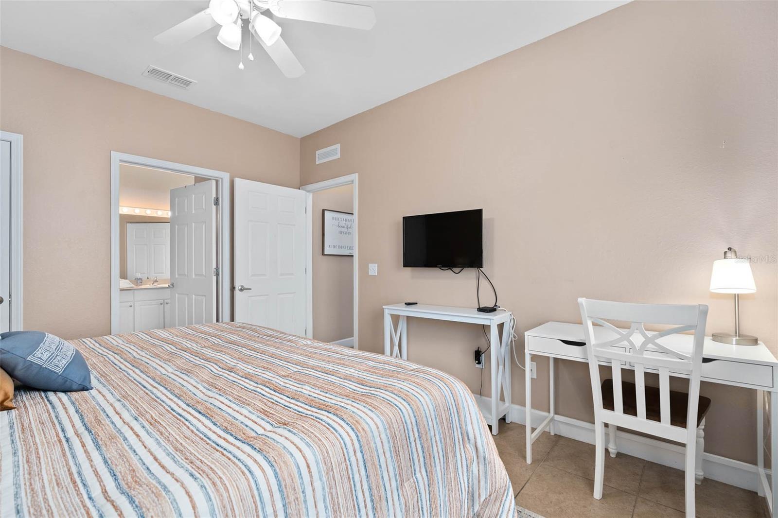Image 22 of 34 For 2952 Lucayan Harbour Circle 105