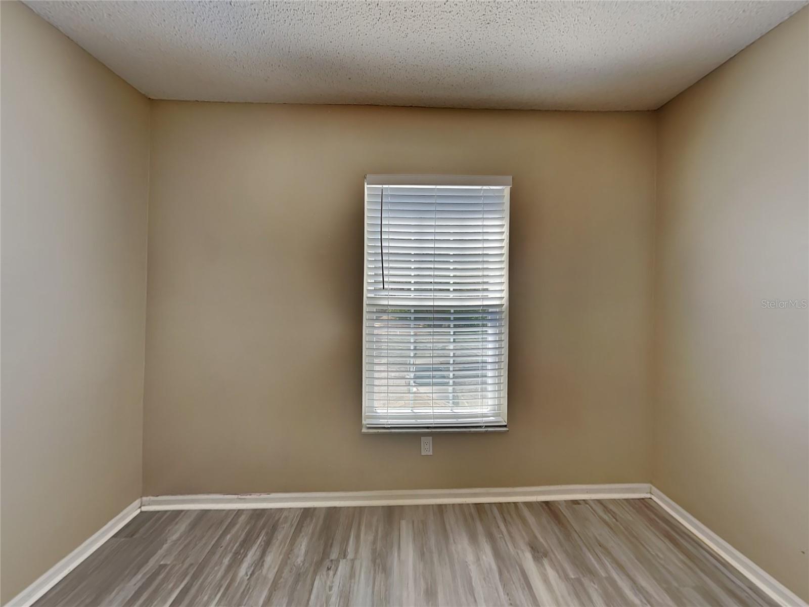Image 10 of 15 For 4443 Brook Hollow Circle