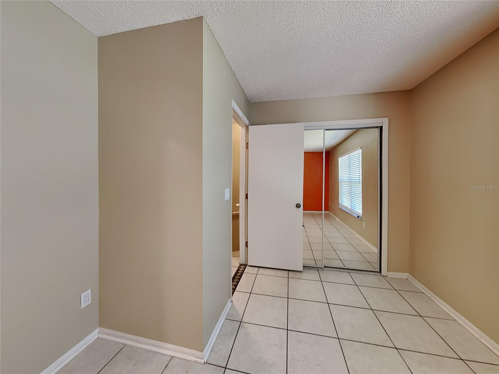 Image 7 of 15 For 4443 Brook Hollow Circle