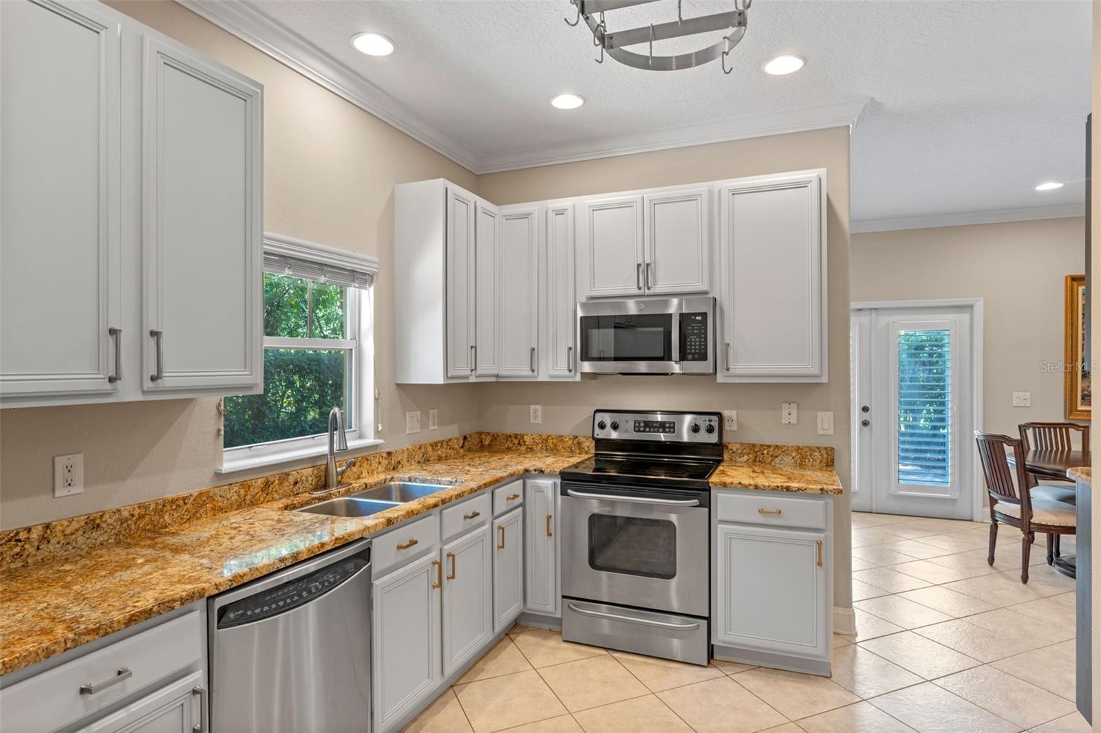 Image 10 of 34 For 2238 Hawick Lane 2238