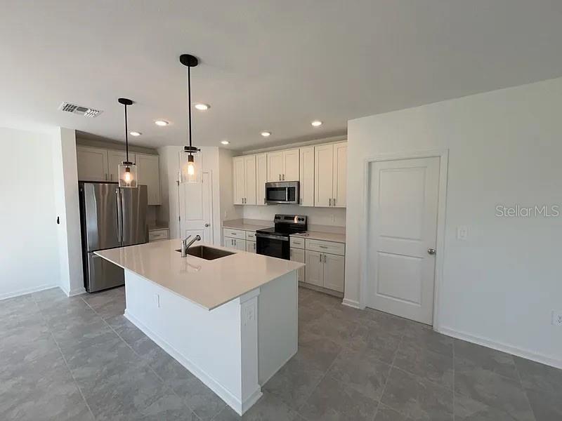 Image 3 of 26 For 506 Bell Prairie Circle