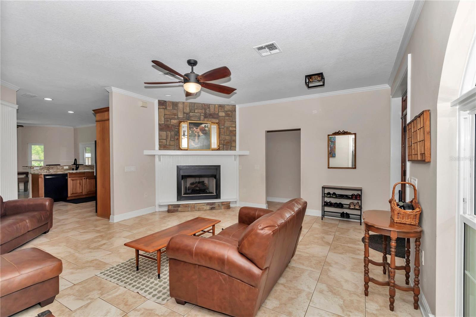 Image 8 of 53 For 16758 135th Avenue