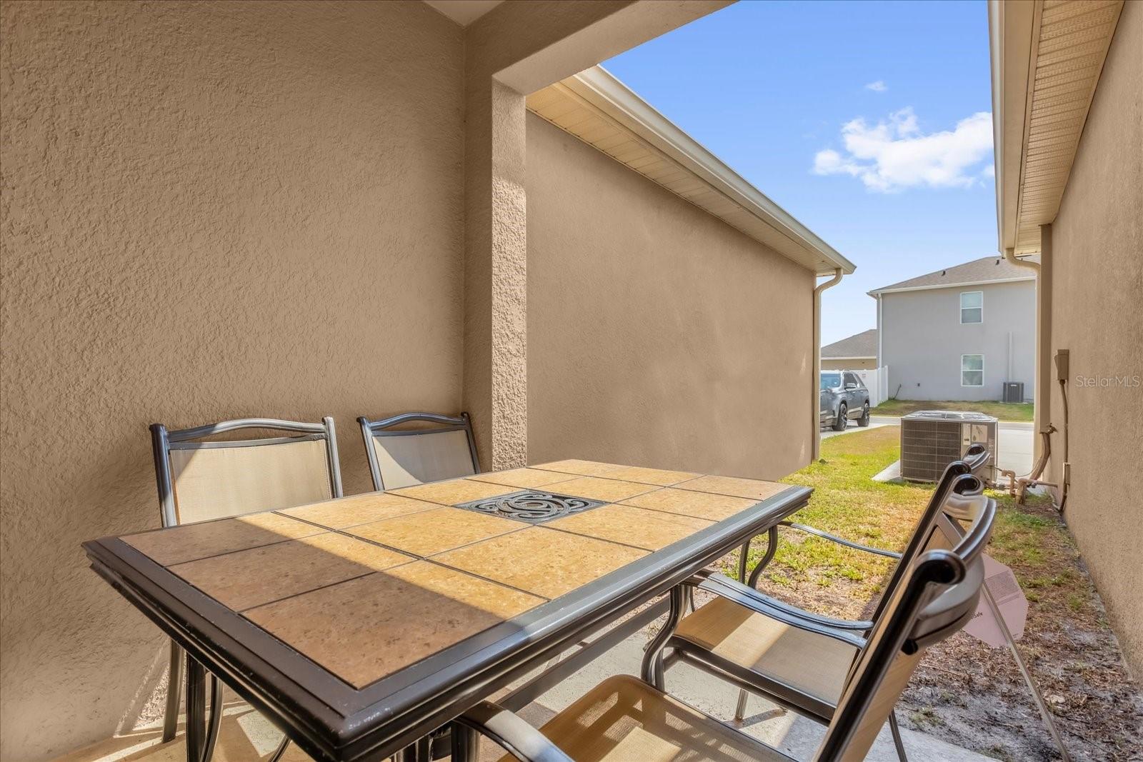 Image 4 of 31 For 1555 Dawnview Way