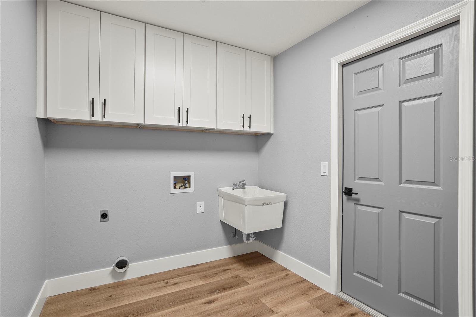 Image 21 of 30 For 1438 Mclin Drive