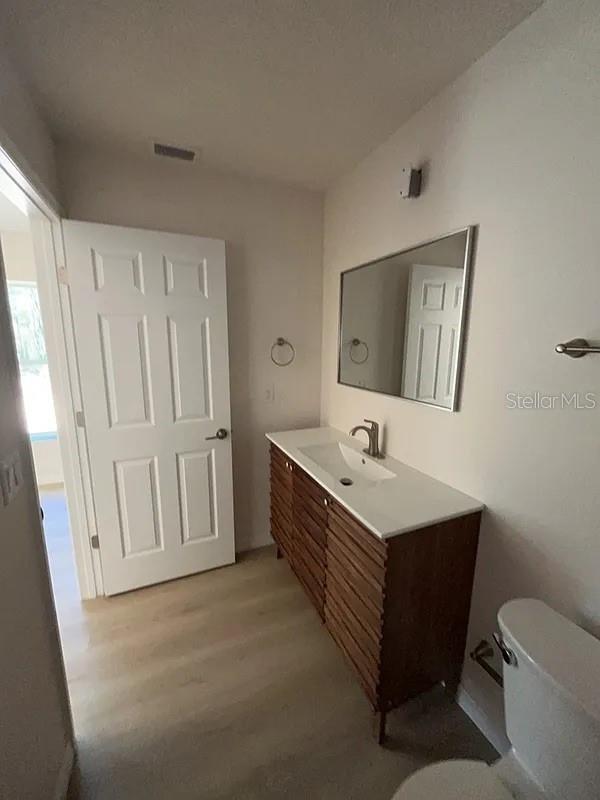 Image 14 of 16 For 6226 Chestnut Terrace