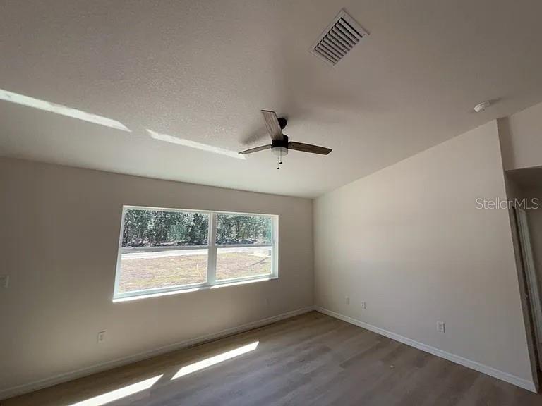 Image 8 of 16 For 6226 Chestnut Terrace