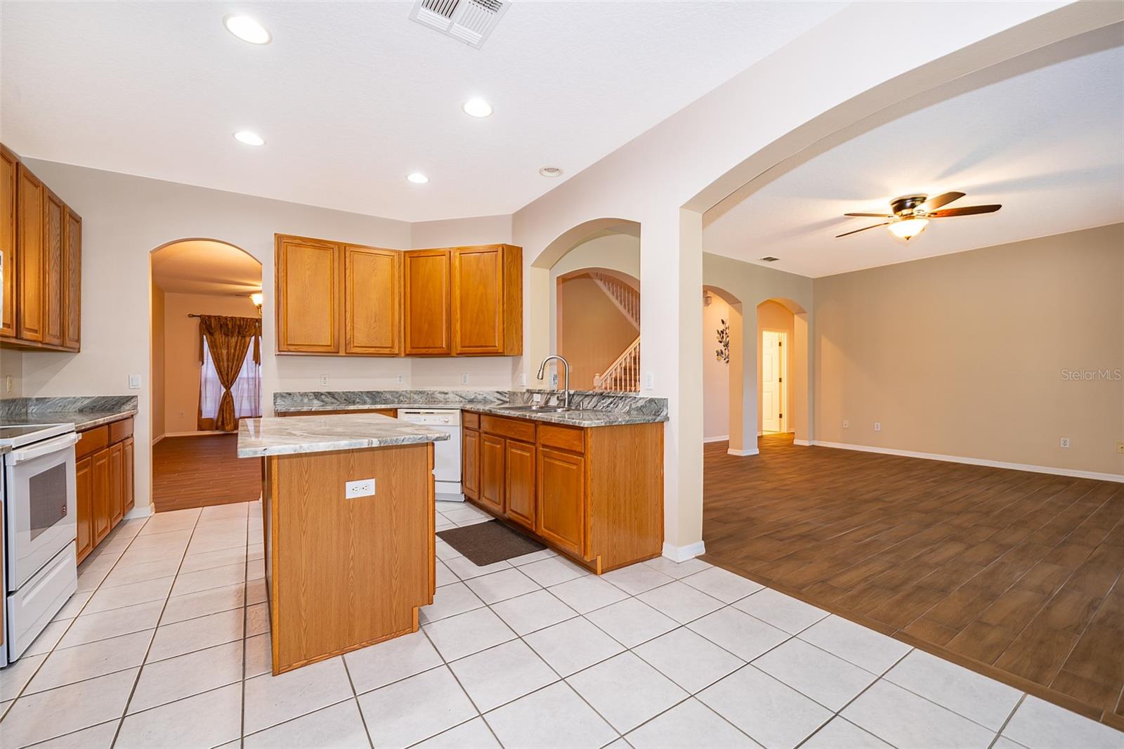Image 21 of 39 For 7263 Winding Lake Circle