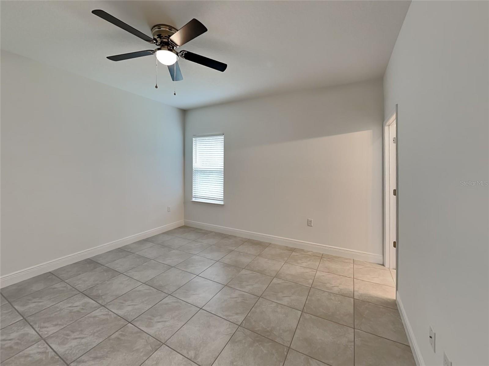 Image 7 of 16 For 10923 Robert Dean Way