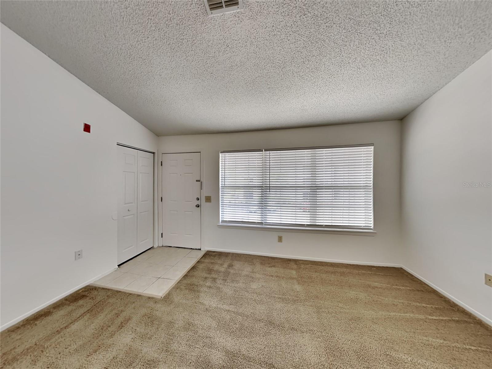 Image 3 of 15 For 1221 Bermuda Lakes Lane 204