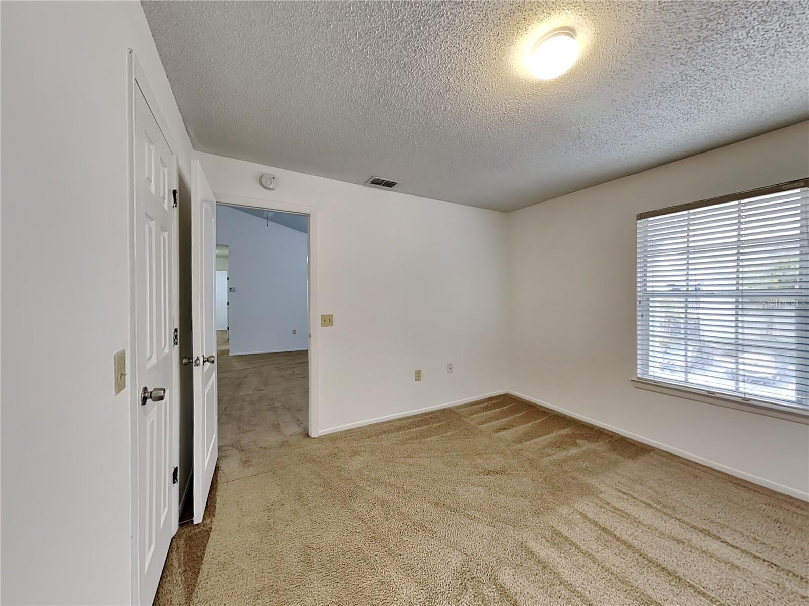 Image 7 of 15 For 1221 Bermuda Lakes Lane 204