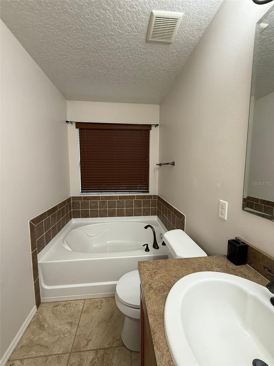Image 10 of 22 For 626 Old Pine Court