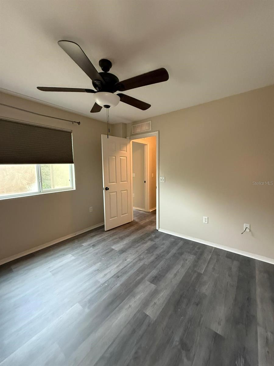 Image 15 of 22 For 626 Old Pine Court