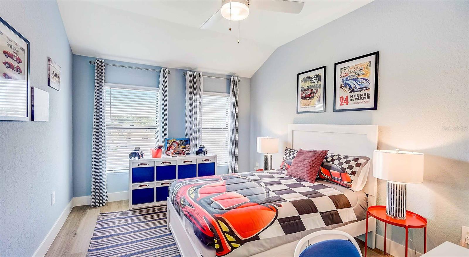 Image 15 of 29 For 8044 Gulfstream Court Amber 8089