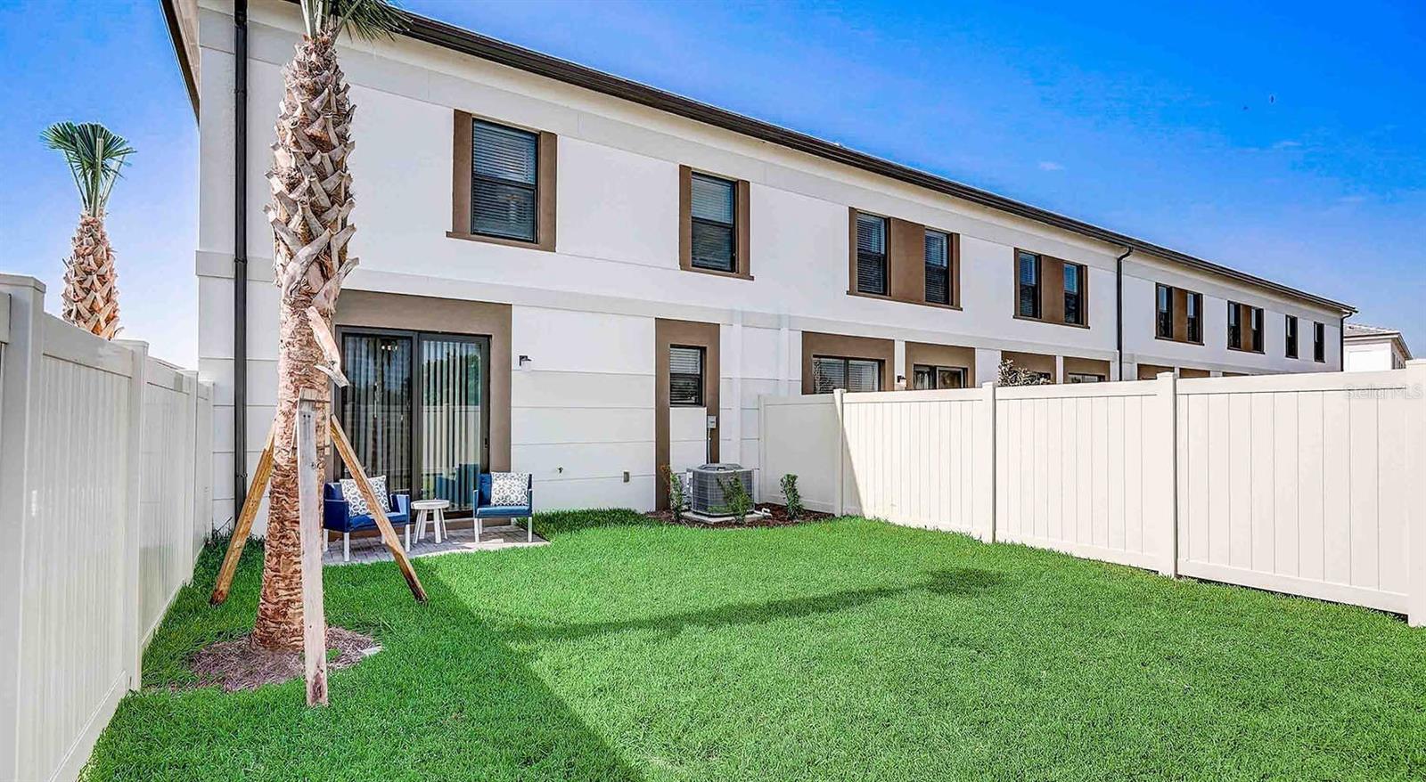 Image 25 of 29 For 8044 Gulfstream Court Amber 8089