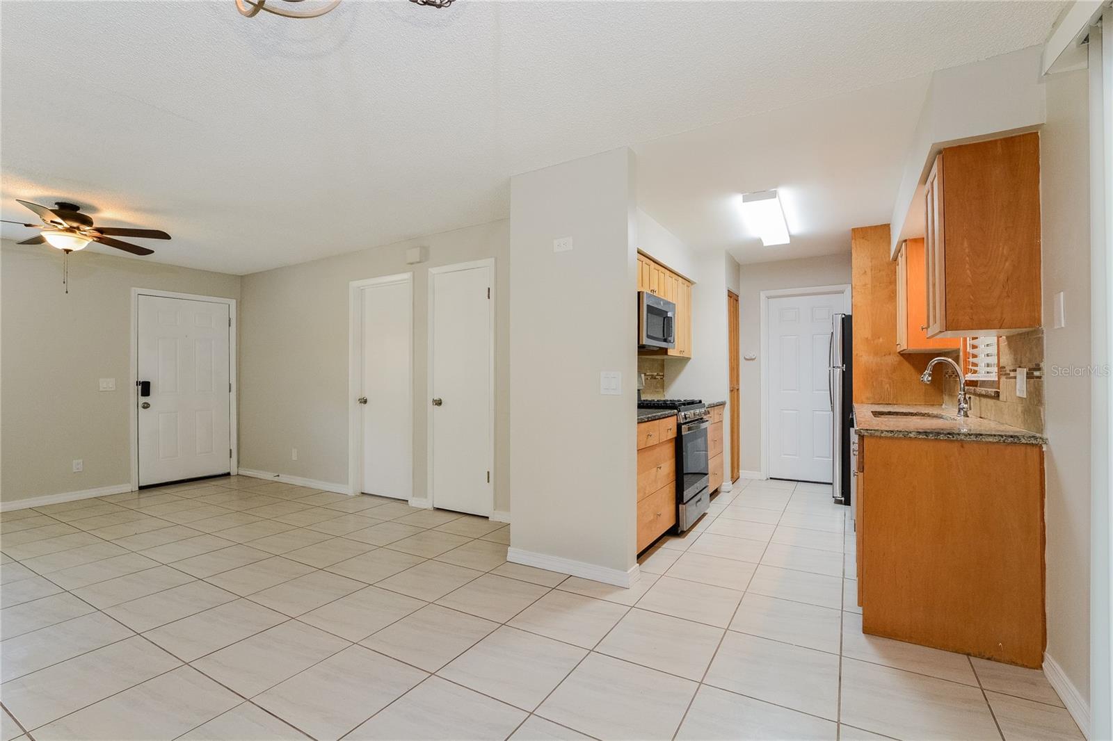 Image 5 of 16 For 650 Rosedale Avenue