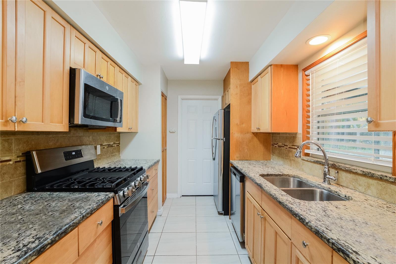 Image 6 of 16 For 650 Rosedale Avenue
