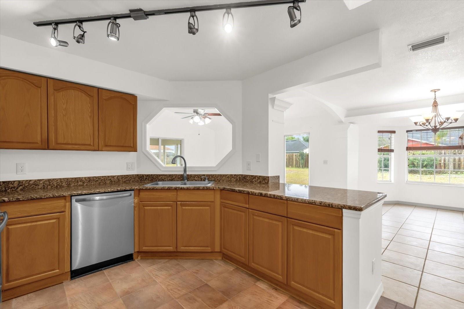 Image 11 of 32 For 2841 Derby Drive