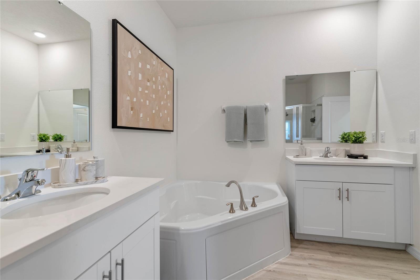 Image 33 of 44 For 2080 Ashwood Bluff Drive