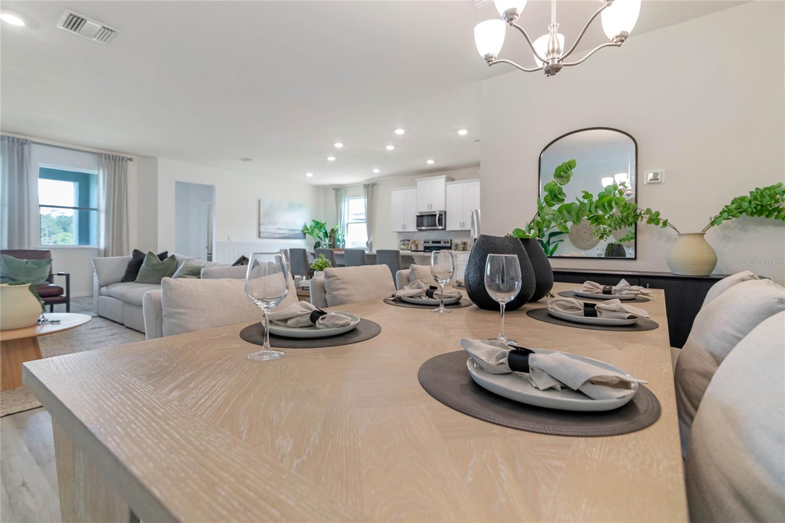 Image 4 of 44 For 2080 Ashwood Bluff Drive