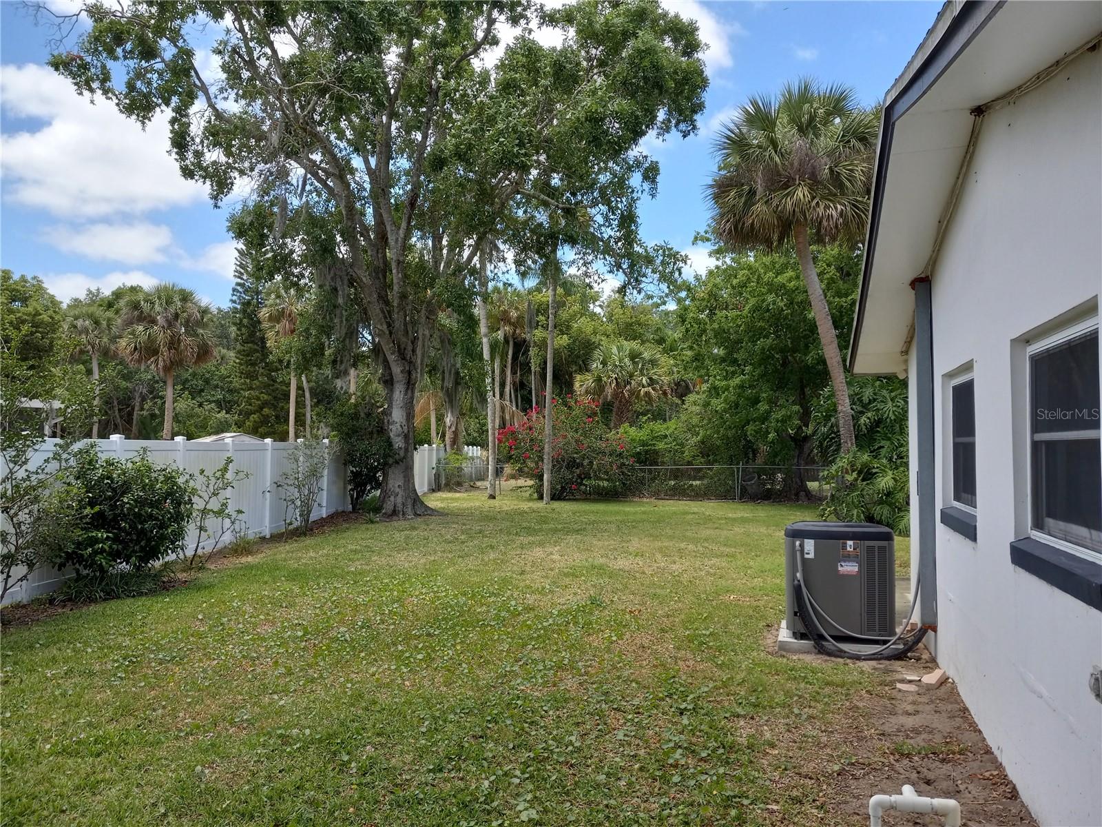 Image 2 of 6 For 1322 Royal Birkdale Circle
