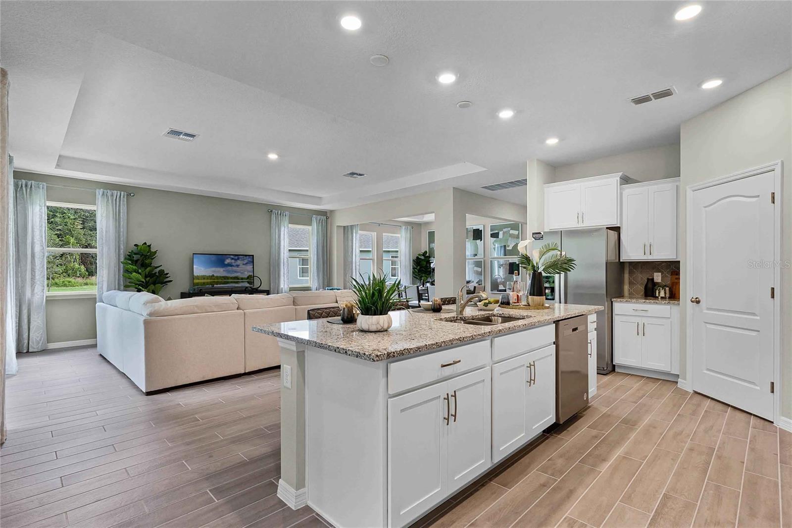 Image 7 of 47 For 2092 Ashwood Bluff Drive