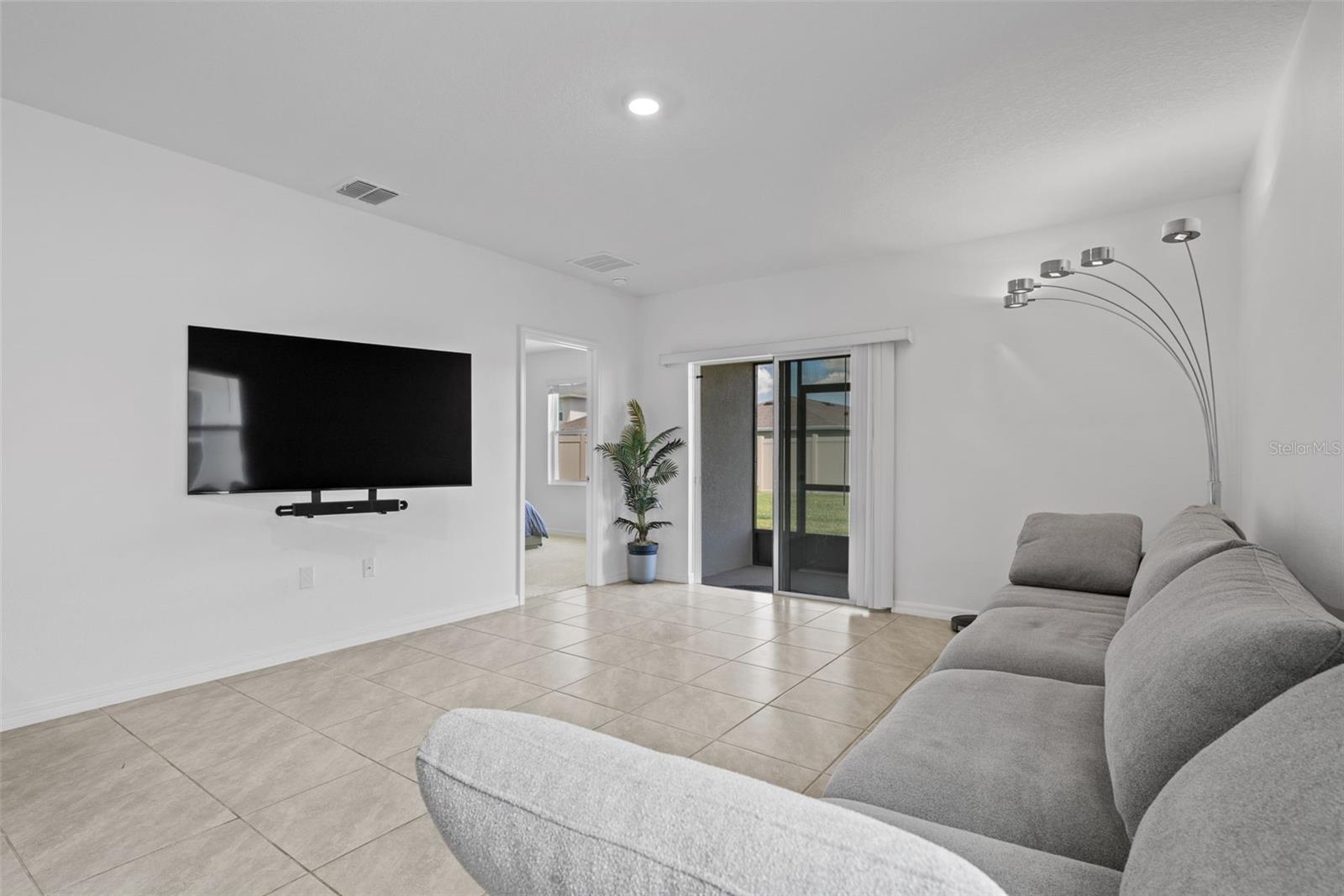 Image 8 of 25 For 3624 Sungrove Circle