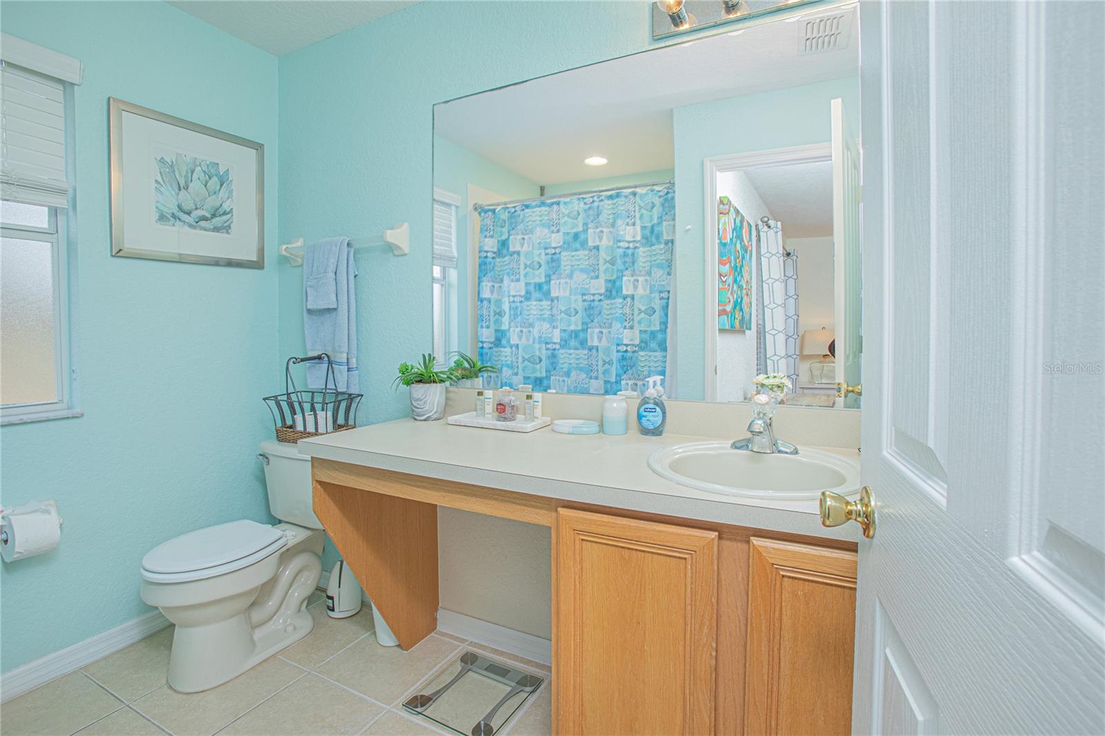 Image 13 of 21 For 121 Palermo Street
