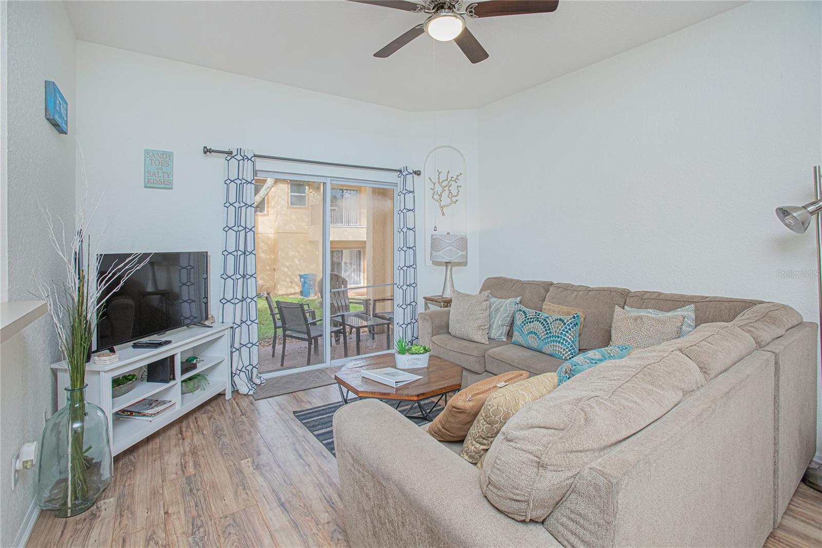 Image 2 of 21 For 121 Palermo Street