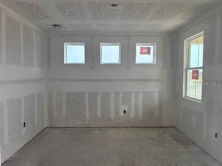 Image 13 of 34 For 710 Junonia Blvd