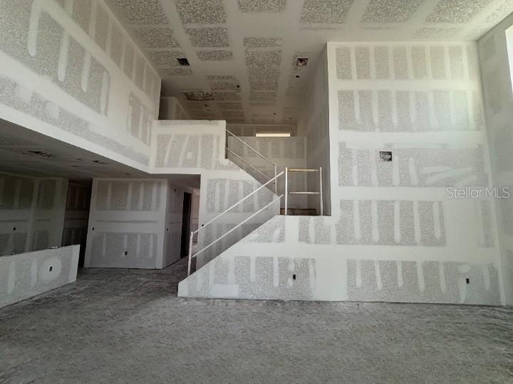 Image 4 of 34 For 710 Junonia Blvd