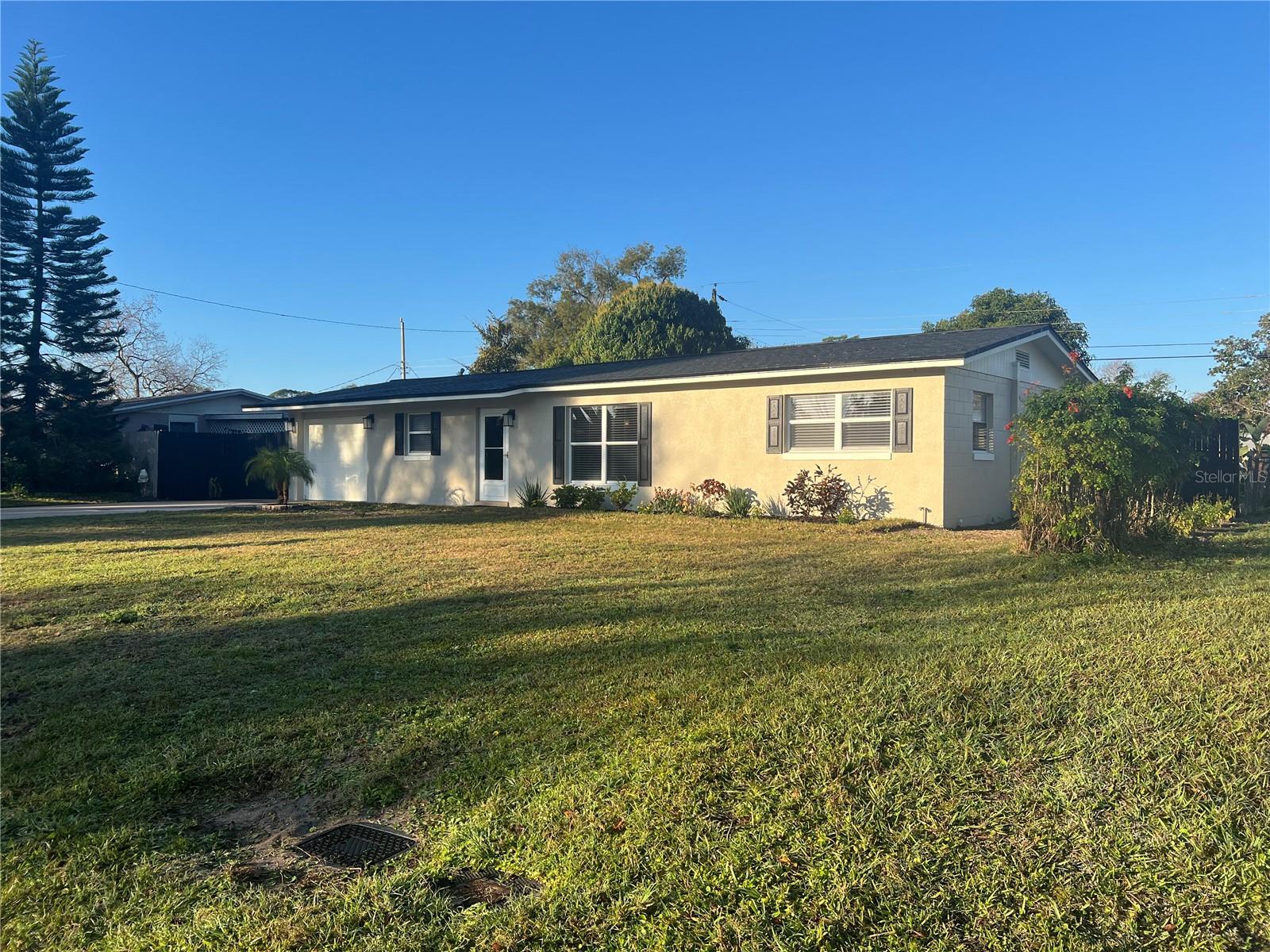Image 3 of 24 For 1840 Cowan Drive