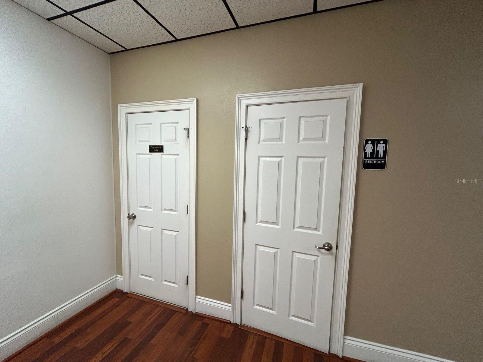 Listing photo id 24 for 608 Ingraham Avenue