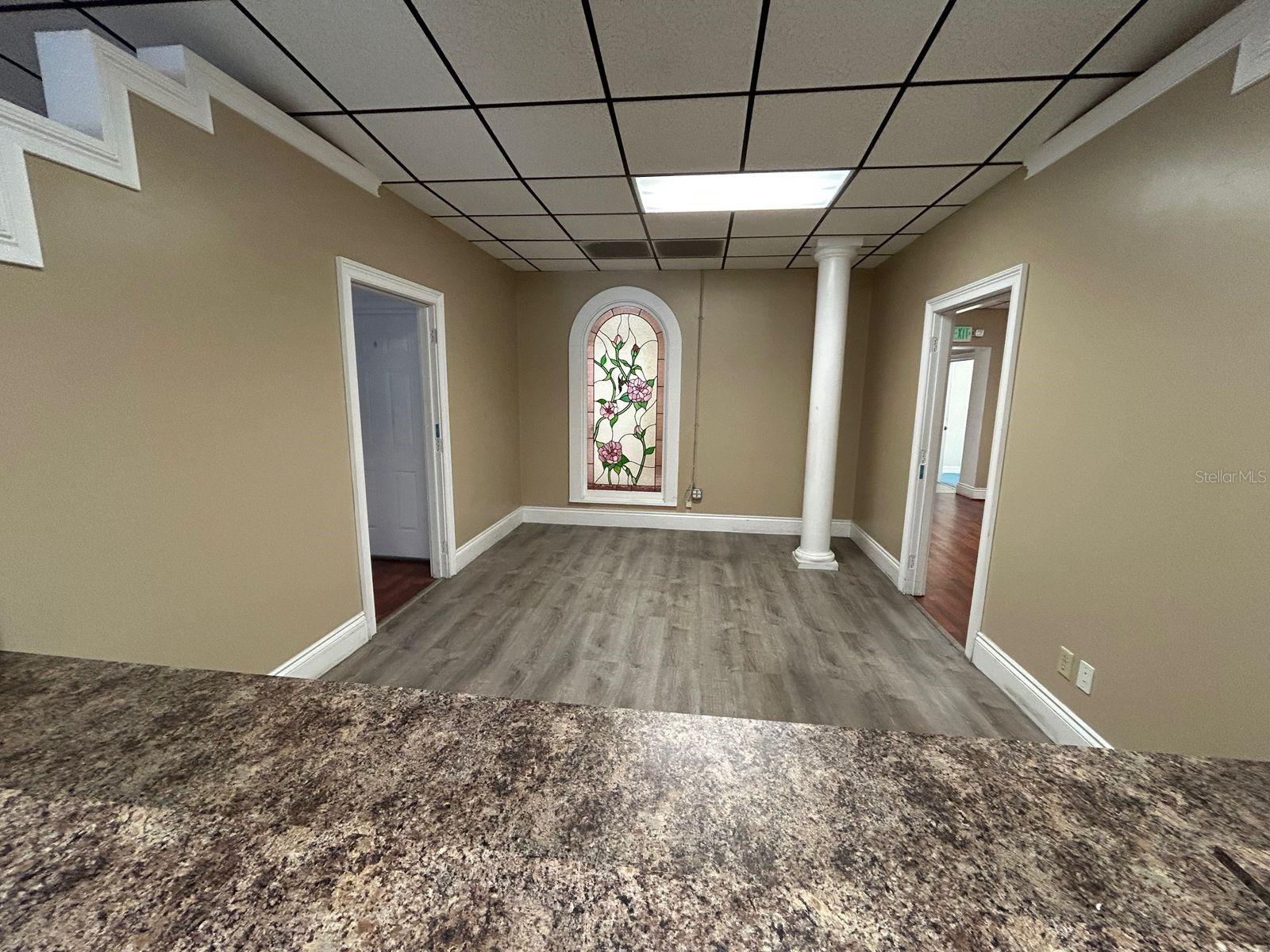Listing photo id 30 for 608 Ingraham Avenue