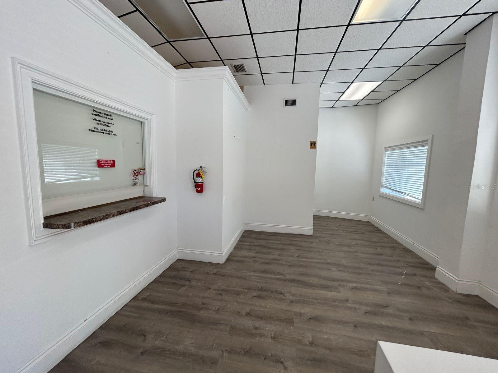 Listing photo id 35 for 608 Ingraham Avenue