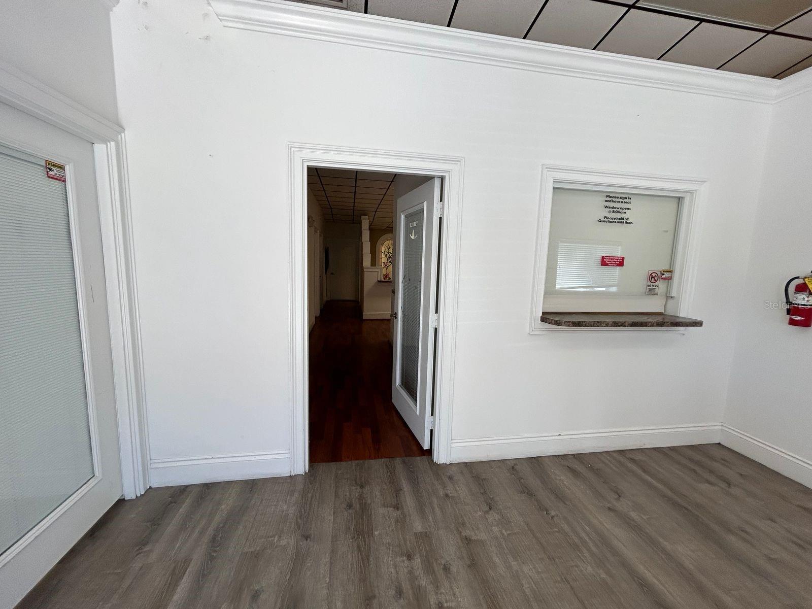 Listing photo id 36 for 608 Ingraham Avenue