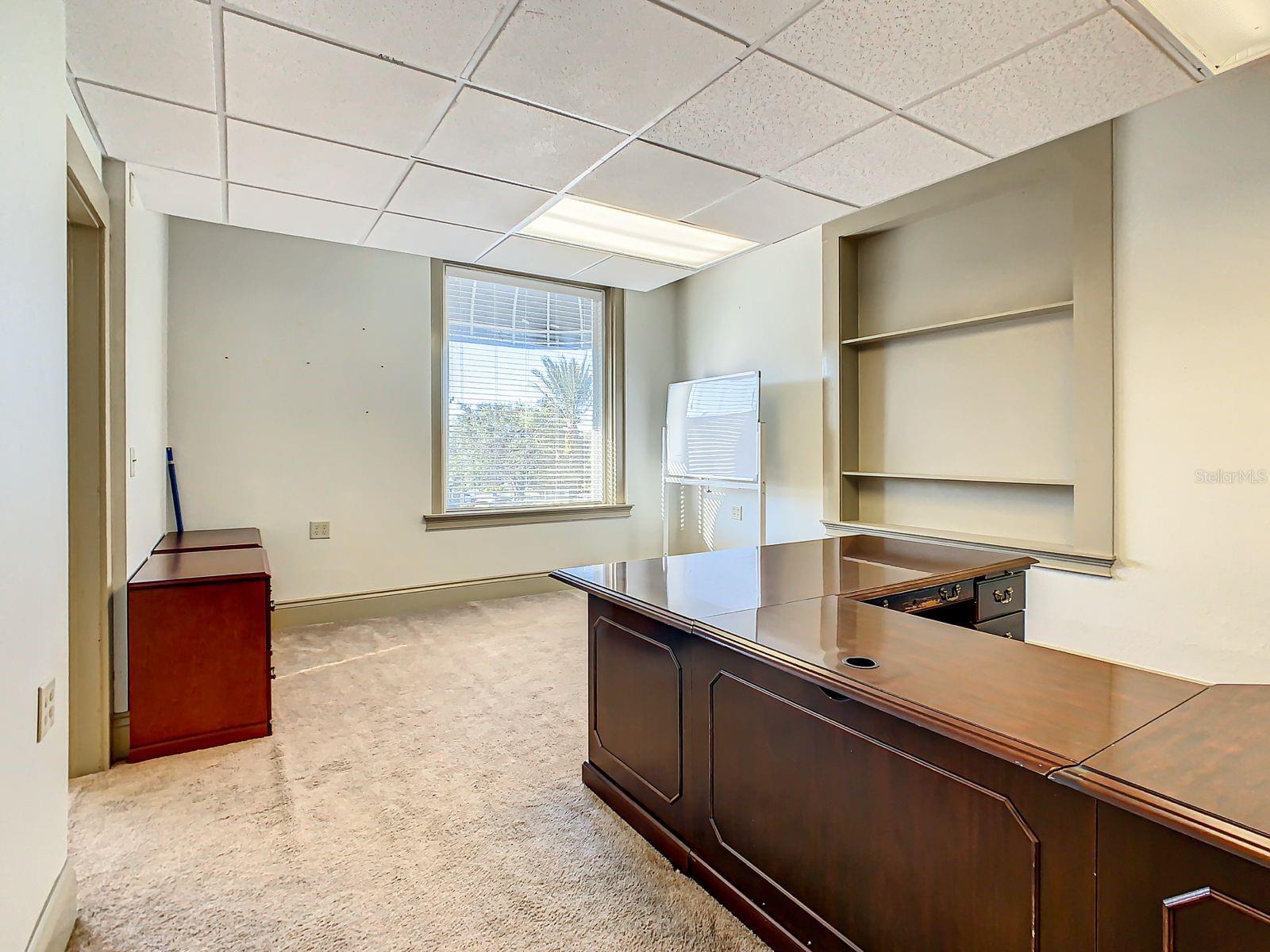 Listing photo id 4 for 608 Ingraham Avenue