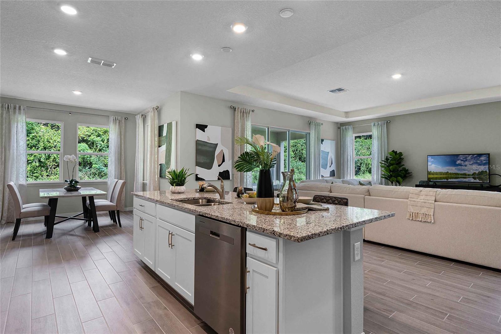 Image 8 of 47 For 2117 Greenwood Oak Drive