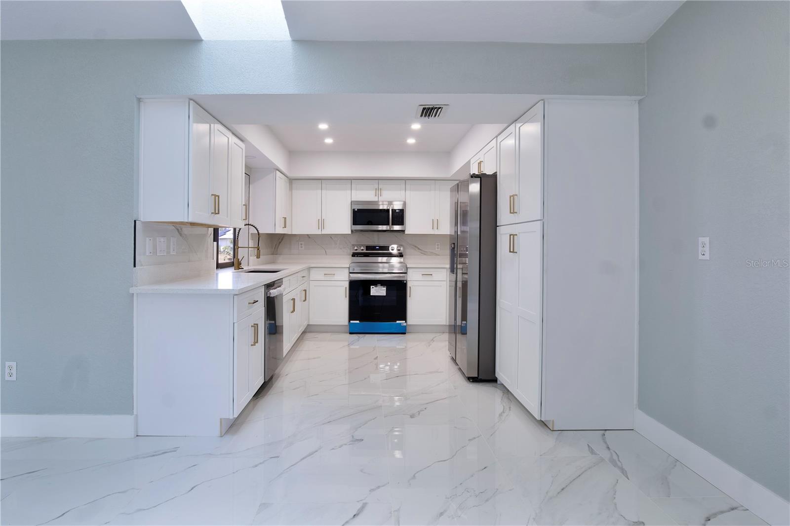 Image 10 of 40 For 1147 Yachtsman Lane