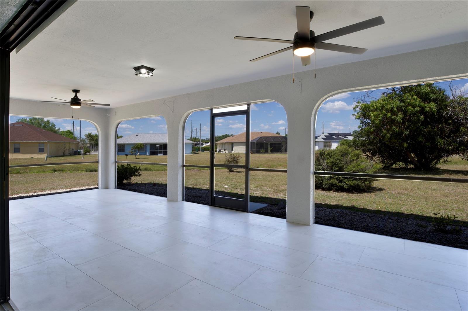 Image 16 of 40 For 1147 Yachtsman Lane