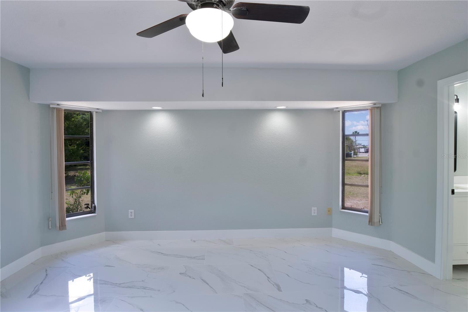 Image 20 of 40 For 1147 Yachtsman Lane