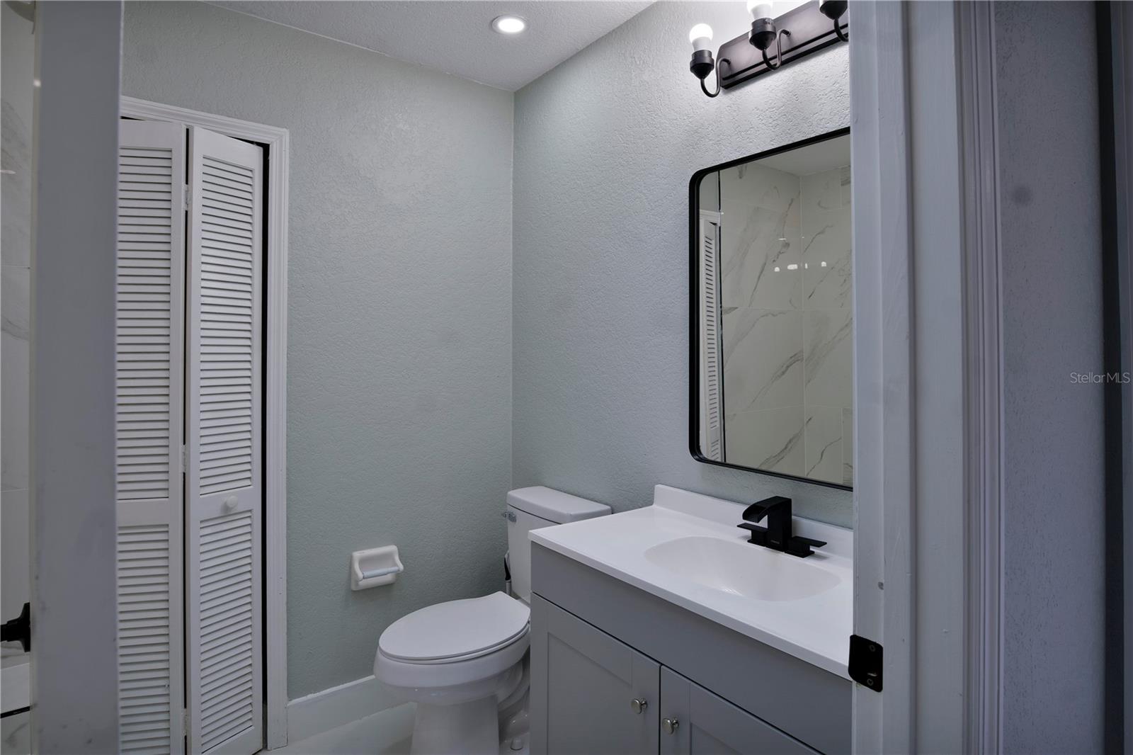 Image 32 of 40 For 1147 Yachtsman Lane