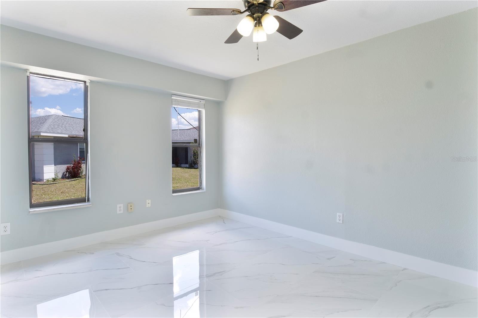 Image 34 of 40 For 1147 Yachtsman Lane